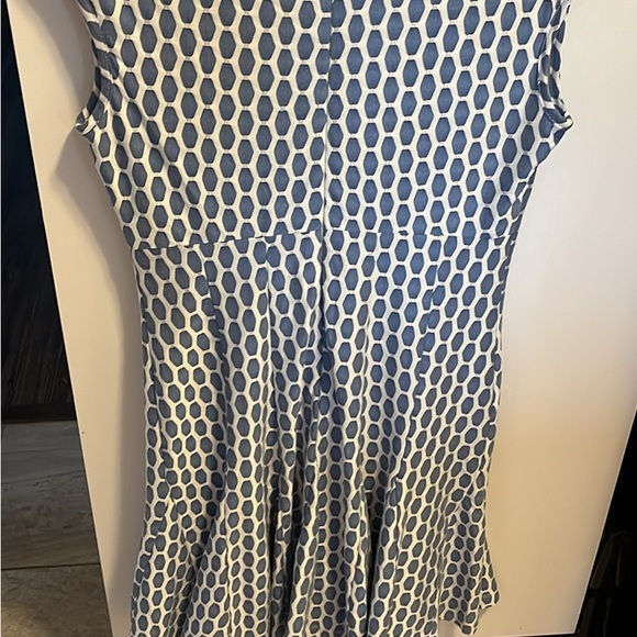 Dress Taylor size 4 - Picture 2 of 3